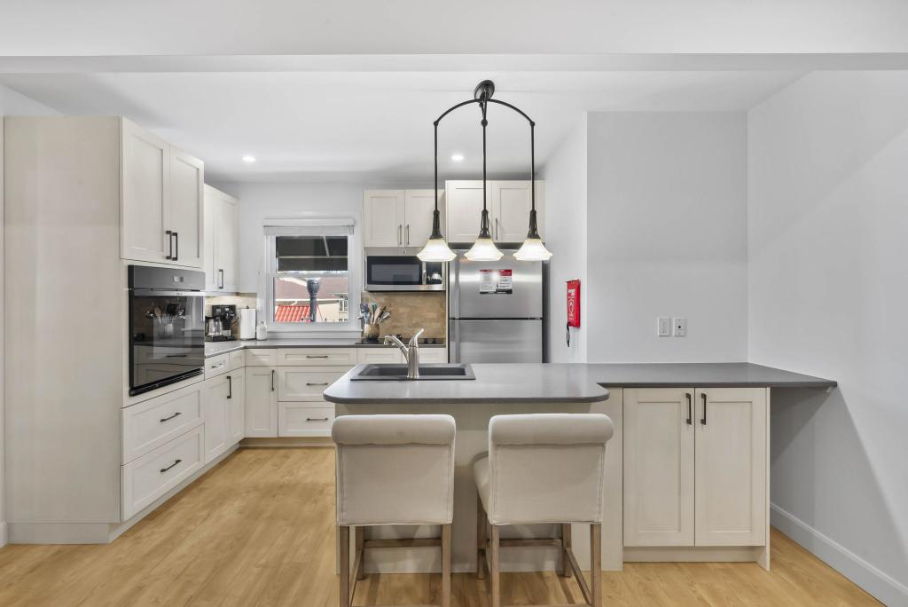 Picture of Unit 4A - SUITE