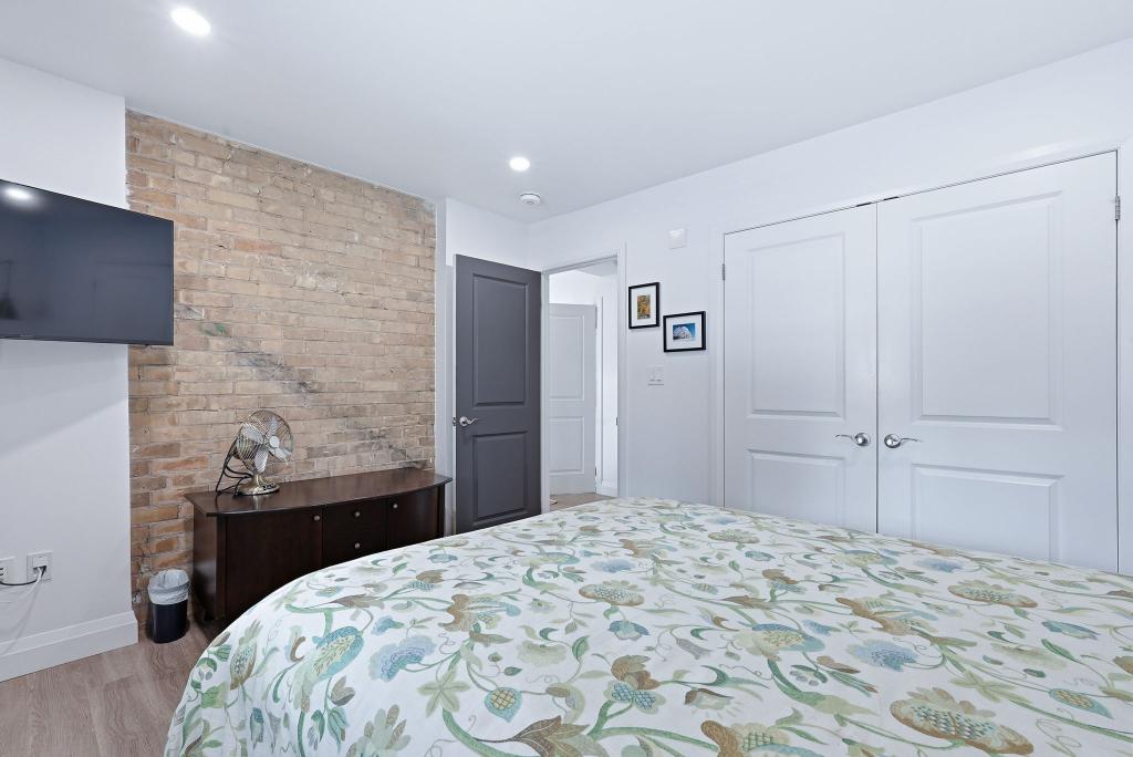 Picture of Unit 5 - ONE BEDROOM