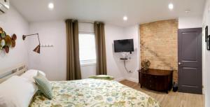 Picture of Unit 5 - ONE BEDROOM